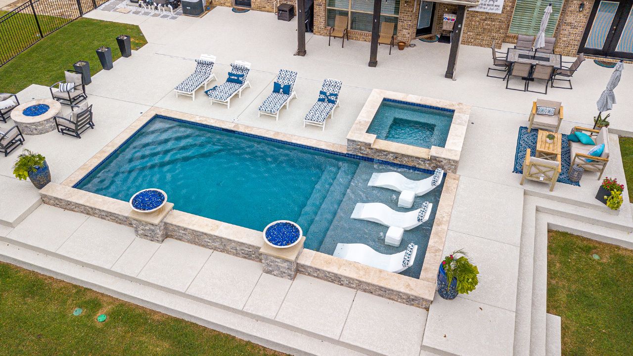 Eagle Mountain Pool Service & Pool Cleaning